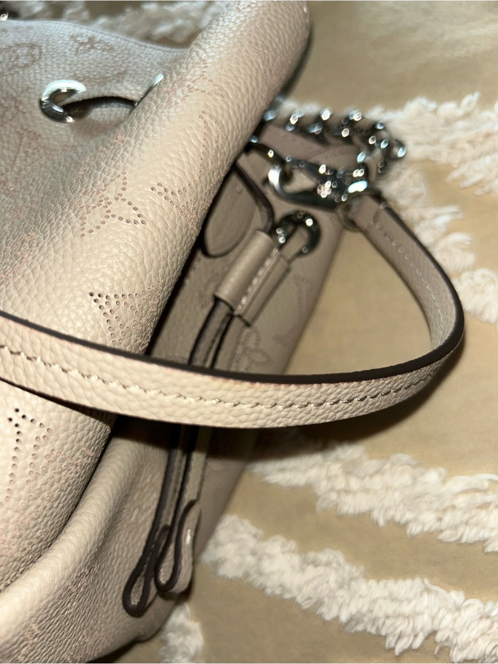 Louis Vuitton mahina Bella Shoulder crossbody Bag & pouch microchip - Picture 12 of 16